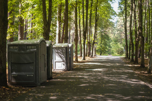 Best Restroom trailer rental cost  in Weyauwega, WI