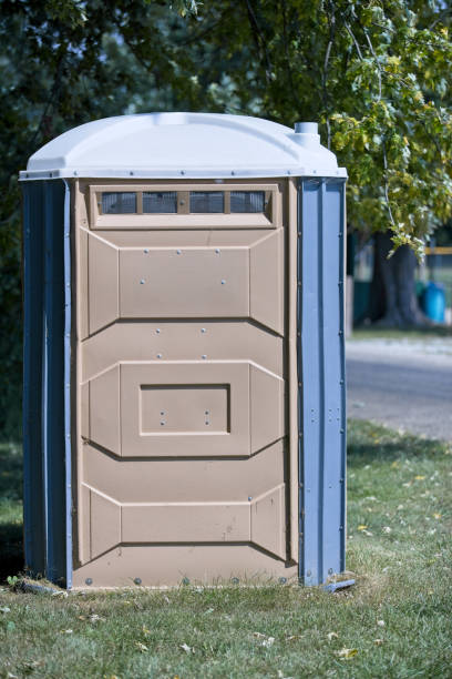 Best Emergency porta potty rental  in Weyauwega, WI